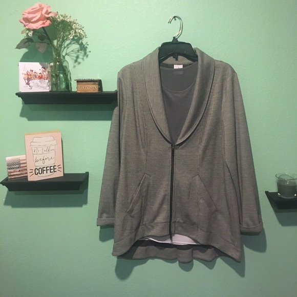 CAbi Sweaters - Cabi